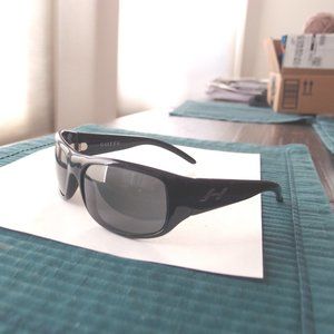 - GOTTY POLARIZED SUNGLASSES.